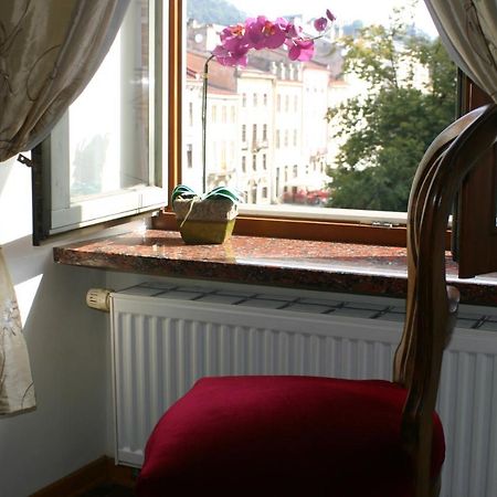 Apartment On Rynok Square Lviv Exterior photo